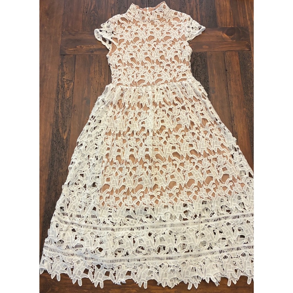 Boohoo Boutique White Lace Mock Neck Midi Dress, Women's Size 4 - Picture 3 of 6